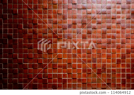 紅棕色瓷磚牆 114064912