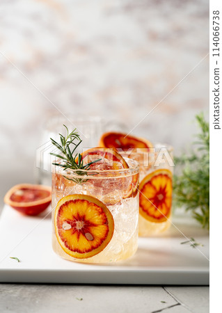 Cold water with red orange 114066738