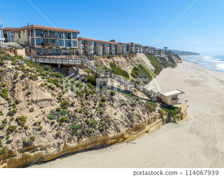 Aerial view of Del Mar Shores in San Diego, CA 114067939