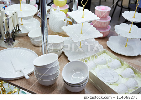 Dishes shop 114068273