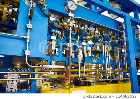 Gas-oil heat exchanger 114068552