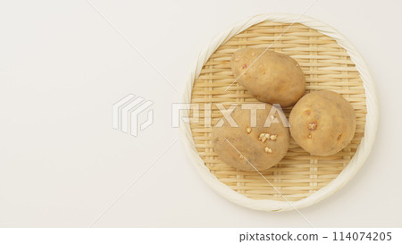 Sprouted potatoes (Danshaku potatoes) Sprouted potatoes (Danshaku potatoes) 114074205