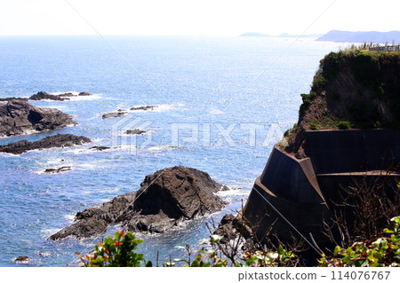 大崎燈塔、大崎燈塔、三重縣大王町、山萬山公園、伊勢灣、太平洋、縣立名切漁港、名切久喜城跡 大崎燈塔、大崎燈塔、三重縣大王町、山萬山公園、伊勢灣、太平洋、縣立名切漁港、名切久喜城跡 114076767
