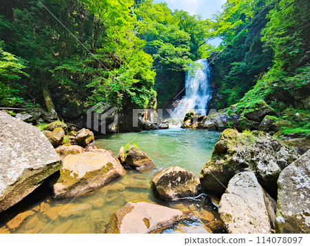 White Falls of Nazo White Falls of Nazo 114078097