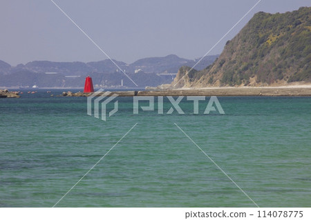 淡路島海女海岸的紅色燈塔 114078775