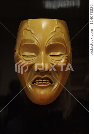 邪惡七兵衛景清在源平戰爭中戰敗後，摘除眼球，退到日向國2 114078826