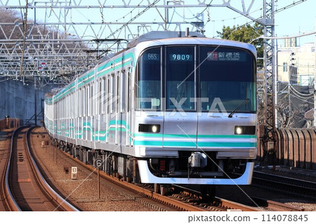 [Tokyo Metro] 9000 series express (Tokyu Meguro Line: Tamagawa Station) 114078845