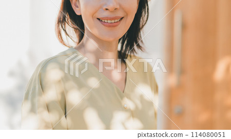 female, females, lady 114080051