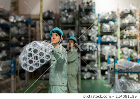 Warehouse worker, young man 114081189