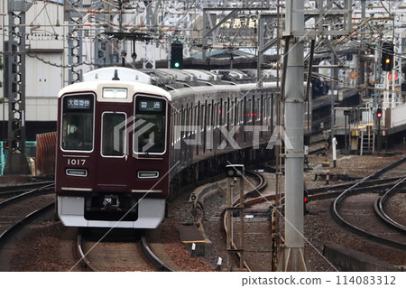 [HK] Hankyu Kobe Main Line 1000 Series Train (Local Train: Osaka Umeda ⇔ Shinkaichi) 114083312