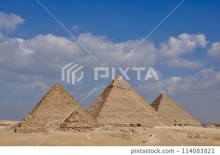 Egyptian pyramid 114083821