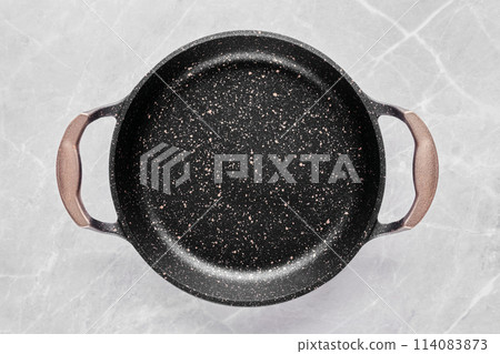 Frying pan with non-stick coating Frying pan with non-stick coating 114083873