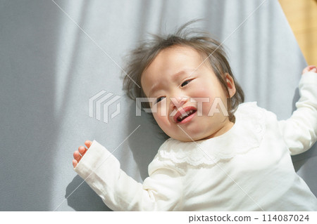 嬰兒哭臉 114087024