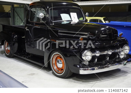 Classic Car Ford F1 Bonnet Truck 114087142