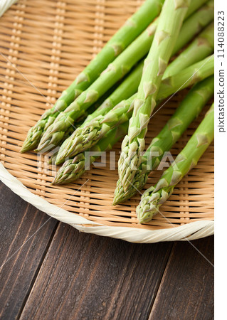 漏勺上的蘆筍 114088223