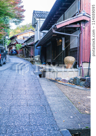 京都市右京區愛宕街道、佐賀鳥居本樓町（傳統建築群保存地區） 愛宕參拜門前町 114089095