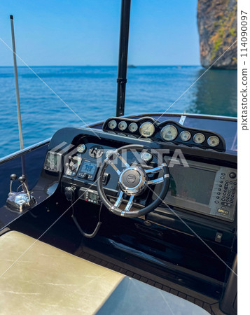 Aerial view of Maya bay beach in koh Phi Phi Leh, Krabi, Thailand 114090097