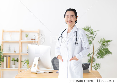 中女白大褂 114090803