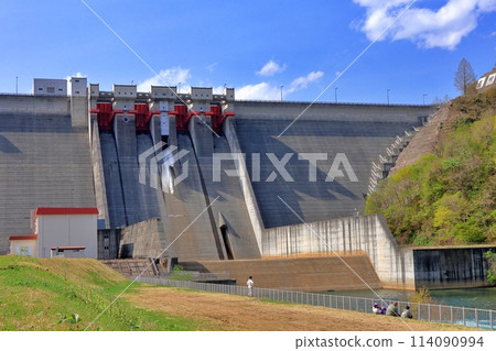 玉川水壩開始放水的那一刻 114090994