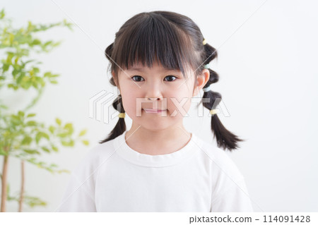 A smiling child 114091428