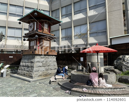 Footbath and Clock Tower at Dogo Onsen 114092601