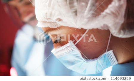 Surgery during a red alert 114093299