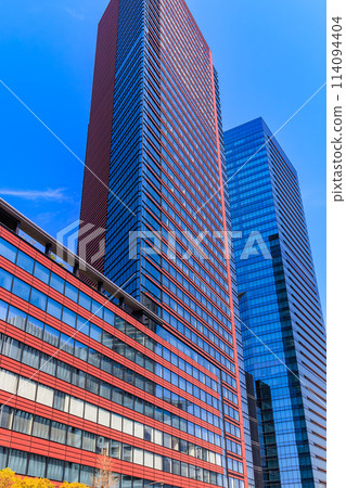 東京都港區三田的城市景觀(三田雙子樓西樓和三田花園塔) 東京都港區三田的城市景觀(三田雙子樓西樓和三田花園塔) 114094404