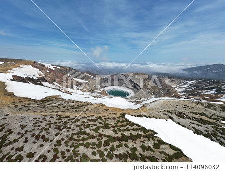 殘雪的宮城藏王鳥瞰圖 114096032