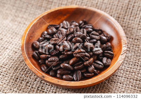 Indonesia Coffee Beans 114096332