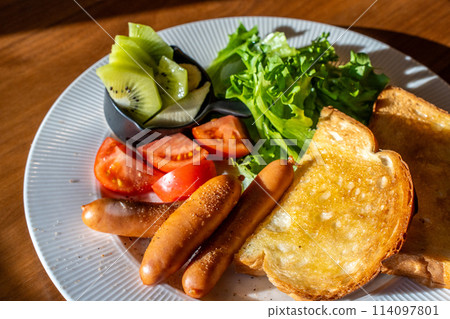 Delicious toast breakfast Delicious toast breakfast 114097801