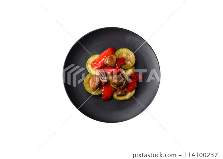 Delicious fresh grilled vegetables zucchini, bell peppers, mushrooms and onions 114100237