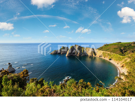 Del Silencio beach (Asturias, Spain). Del Silencio beach (Asturias, Spain). 114104017