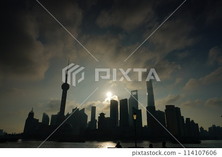 Shanghai: Early morning on the Bund Shanghai: Early morning on the Bund 114107606