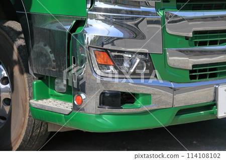 big truck headlights 114108102