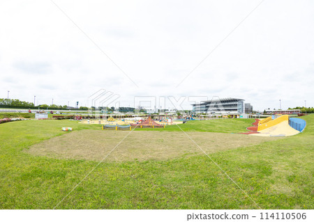 賽馬場遊樂園 賽馬場遊樂園 114110506