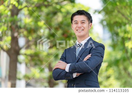 商務中間人 114113105