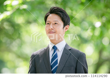 Middle-aged man, business, fresh greenery Middle-aged man, business, fresh greenery 114114290