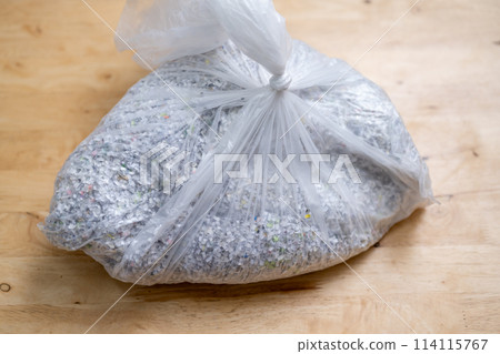 Shredder dust 114115767