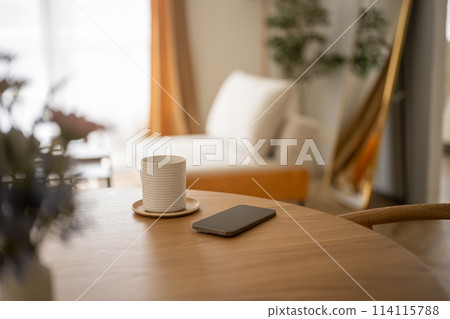 家裡的杯子 114115788