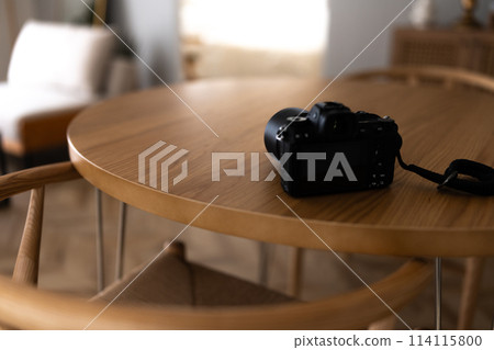 photocamera, dining, dining room 114115800