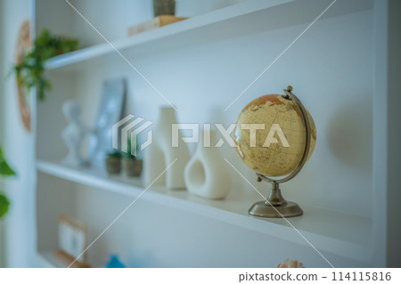 室內裝飾雜貨等被放置 114115816