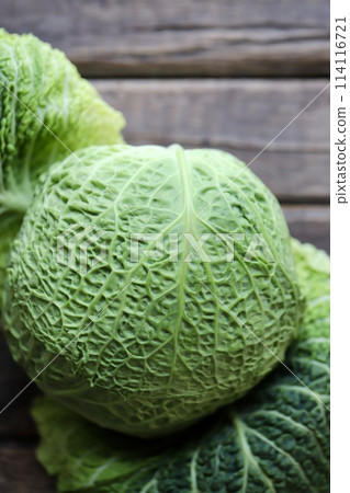 Chirimen cabbage grown with low pesticides, fresh raw vegetables Chirimen cabbage grown with low pesticides, fresh raw vegetables 114116721