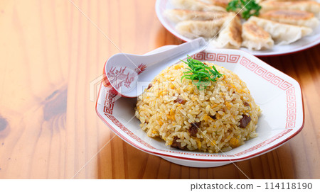 Chinese fried rice 114118190