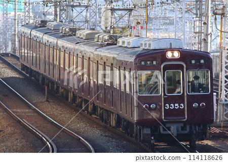 [HK]阪急千里線3300系列（經停：大阪梅田⇔北千里） 114118626