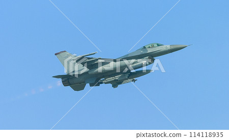 US Air Force F-16 Fighting Falcon Ascending US Air Force F-16 Fighting Falcon Ascending 114118935