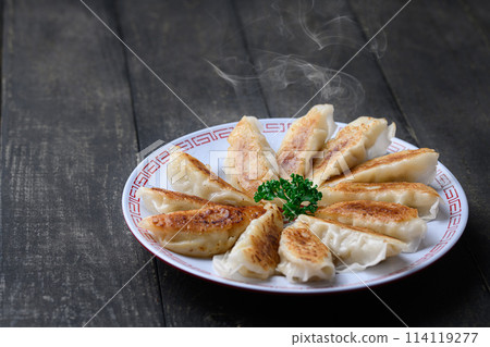 煎餃(黑底) 煎餃(黑底) 114119277