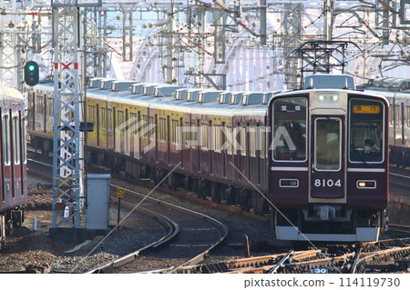 [HK] Hankyu Takarazuka Main Line 8000 Series (Express: Memorial 8000) 114119730