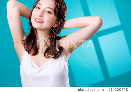 Young women's beauty hair removal Young women's beauty hair removal 114120728