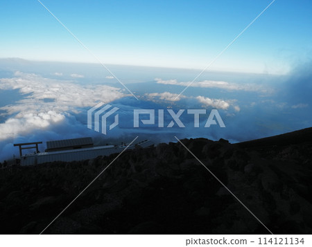 富士山的影子 114121134