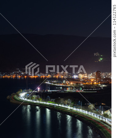 Night view of the shores of Lake Suwa 114122765